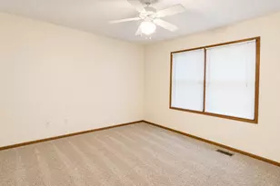 2608 38th St, Moline, IL 61265 - Photo 15