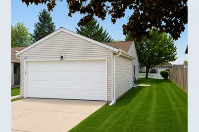 2608 38th Street #0, Moline, IL 61265 - Photo 3