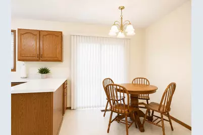 2608 38th Street #0, Moline, IL 61265 - Photo 7
