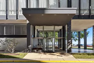 860 N Lake Shore Dr, Chicago, IL 60611 - Photo 5