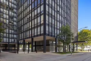 860 N Lake Shore Dr, Chicago, IL 60611 - Photo 3