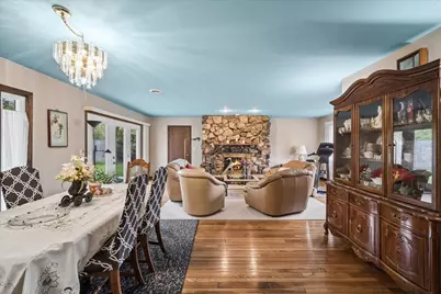 1112 Whitfield Road, Northbrook, IL 60062 - Photo 3