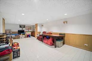 1112 Whitfield Rd, Northbrook, IL 60062 - Photo 17