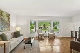 852 E Plate Dr, Palatine, IL 60074 - Photo 5