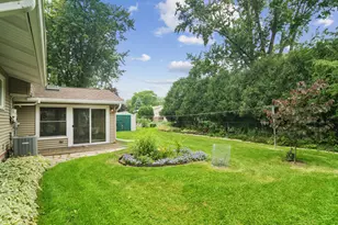 852 E Plate Dr, Palatine, IL 60074 - Photo 27