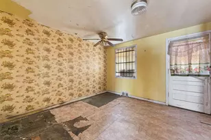 9611 S Oglesby Ave, Chicago, IL 60617 - Photo 7
