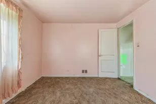 9611 S Oglesby Ave, Chicago, IL 60617 - Photo 9