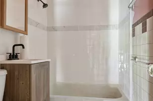 9611 S Oglesby Ave, Chicago, IL 60617 - Photo 11