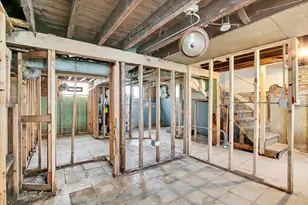 9846 S Calhoun Ave, Chicago, IL 60617 - Photo 11
