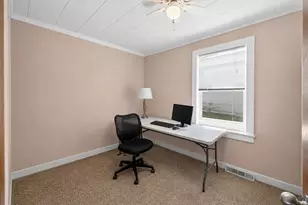 105 Edgewood Ave, Crystal Lake, IL 60014 - Photo 11