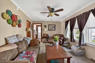 105 Edgewood Ave, Crystal Lake, IL 60014 - Photo 21