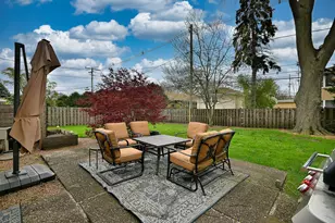 2307 Edna Ave, Park Ridge, IL 60068 - Photo 3