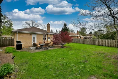 2307 Edna Avenue, Park Ridge, IL 60068 - Photo 7