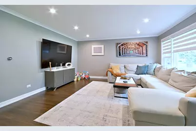 2307 Edna Avenue, Park Ridge, IL 60068 - Photo 9
