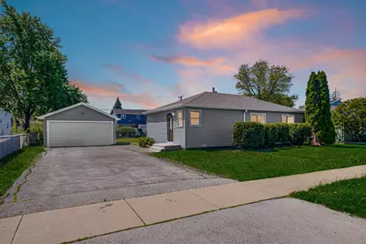 6409 W 85th Place, Burbank, IL 60459 - Photo 1