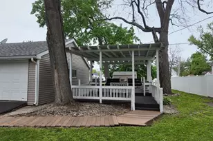 221 Central Ave, Genoa, IL 60135 - Photo 39