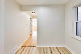 1326 N Lawndale Ave, Chicago, IL 60651 - Photo 9