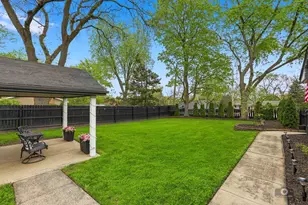 26W350 Jewell Rd, Winfield, IL 60190 - Photo 23