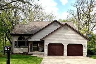 1257 Trail Dr, Dixon, IL 61021 - Photo 1
