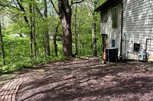1257 Trail Dr, Dixon, IL 61021 - Photo 3