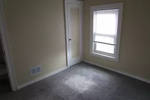 508 N Hart St, Harvard, IL 60033 - Photo 5