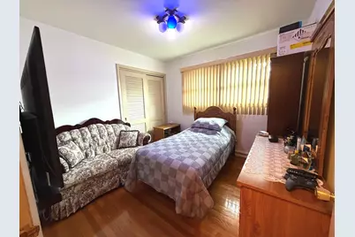 7150 N Crawford Avenue, Lincolnwood, IL 60712 - Photo 9