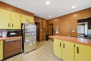 10628 S Longwood Dr, Chicago, IL 60643 - Photo 15