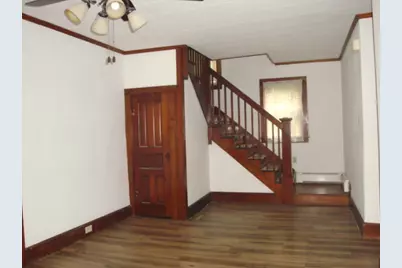 221 W Garfield Avenue, Cissna Park, IL 60924 - Photo 7