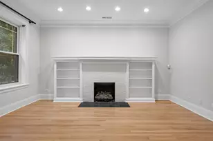 1521 W Sunnyside Ave, Chicago, IL 60640 - Photo 5