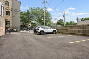 1521 W Sunnyside Ave, Chicago, IL 60640 - Photo 29
