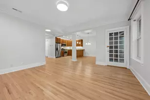 1521 W Sunnyside Ave, Chicago, IL 60640 - Photo 7