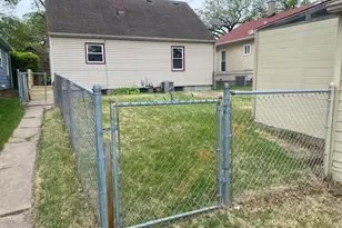 2927 13th Ave, Moline, IL 61265 - Photo 21