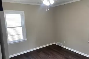 2927 13th Ave, Moline, IL 61265 - Photo 9