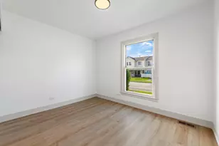 121 Williamsburg Rd, Country Club Hills, IL 60478 - Photo 9