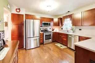 34073 N Fairfield Rd, Round Lake, IL 60073 - Photo 7