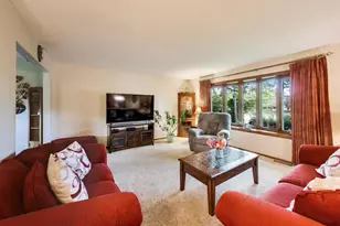 34073 N Fairfield Rd, Round Lake, IL 60073 - Photo 5