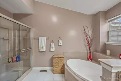 741 Wedgewood Circle, Lake in the Hills, IL 60156 - Photo 11