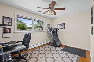 21 N Waterman Ave, Arlington Heights, IL 60004 - Photo 23