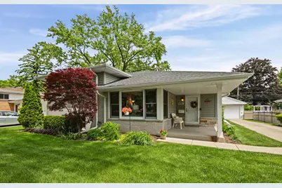 21 N Waterman Avenue, Arlington Heights, IL 60004 - Photo 1