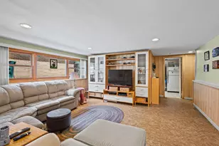 21 N Waterman Ave, Arlington Heights, IL 60004 - Photo 15
