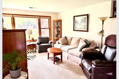 21 N Waterman Avenue, Arlington Heights, IL 60004 - Photo 3
