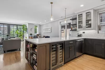 920 W Barry Avenue #4, Chicago, IL 60657 - Photo 17