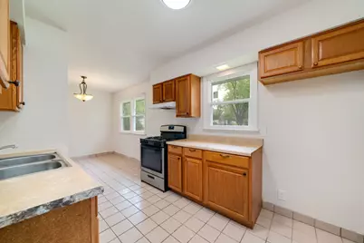 1336 Carbaugh Avenue, Rockford, IL 61101 - Photo 9