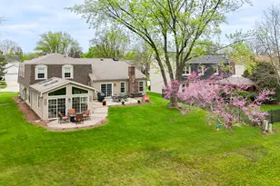 2234 Appleby Dr, Wheaton, IL 60189 - Photo 33