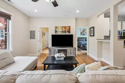 4448 N Beacon Street #3, Chicago, IL 60640 - Photo 5