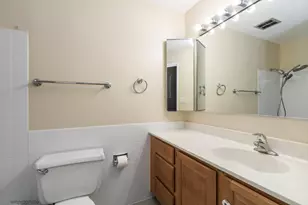 1116 S New Wilke Rd, Arlington Heights, IL 60005 - Photo 9