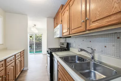 1116 S New Wilke Road #2209, Arlington Heights, IL 60005 - Photo 5