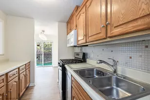 1116 S New Wilke Rd, Arlington Heights, IL 60005 - Photo 5