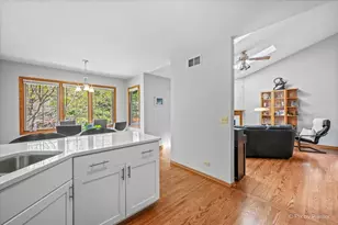 836 Millcreek Cir, Elgin, IL 60123 - Photo 17