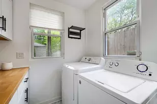 1449 N Fairfield St, Chicago, IL 60622 - Photo 27